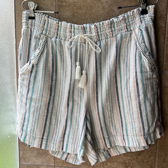 Briggs New York Pants - 50% when BUNDLED with another item! Briggs shorts pockets Linen blend SO COMFY
